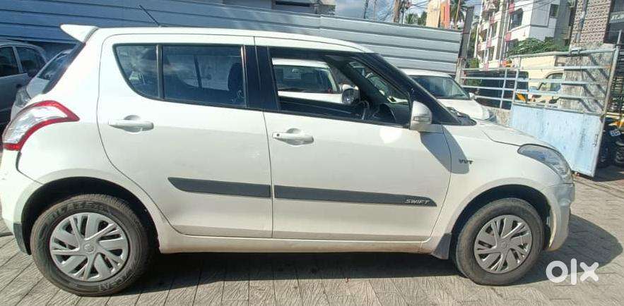 Maruti Suzuki Swift 1.2 Vxi (o), 2016, Petrol