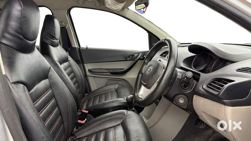 Tata Tiago 1.2 Revotron Xm, 2017, Petrol