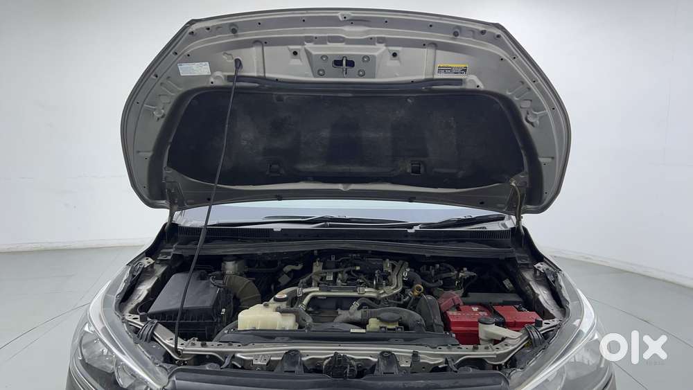 Toyota Innova Crysta 2.4 G Mt 8s, 2016, Diesel
