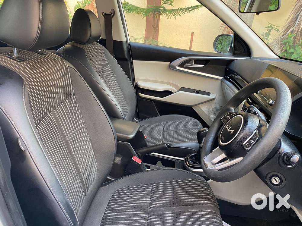 Kia Carens 1.4 Prestige Turbo 7 Str, 2023, Petrol