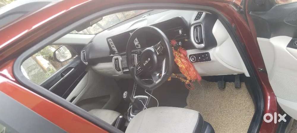 Kia Sonet 2024 Petrol Well Maintained