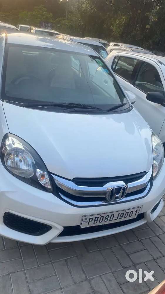 Honda Amaze 2016 Petrol Well Maintained