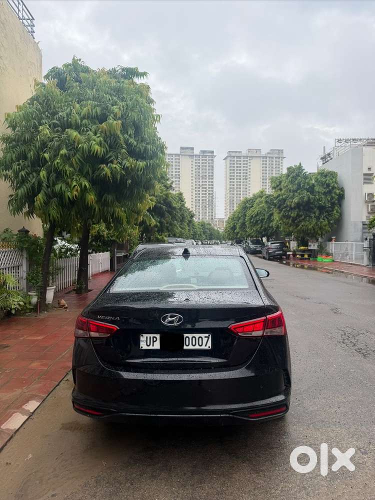 Hyundai Verna Diesel Manual 2022 Black Colour With Piad Vip No - 0007