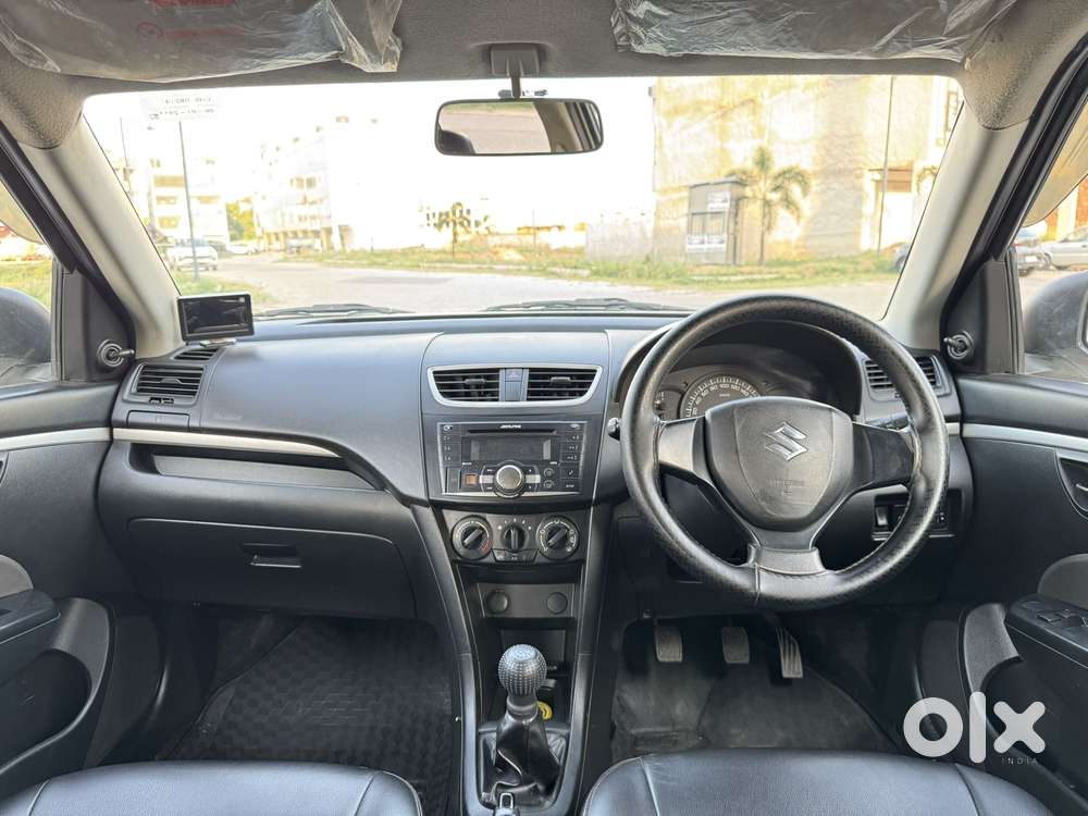 Maruti Suzuki Swift Lxi Option, 2016, Petrol
