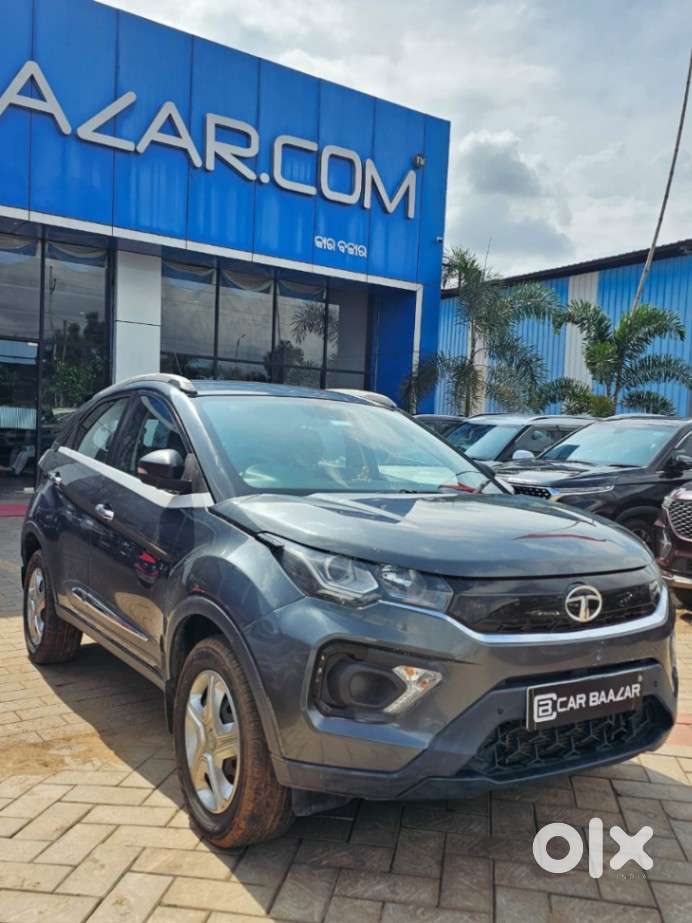 Tata Nexon 1.2 Revotron Xma Amt (s), 2020, Petrol