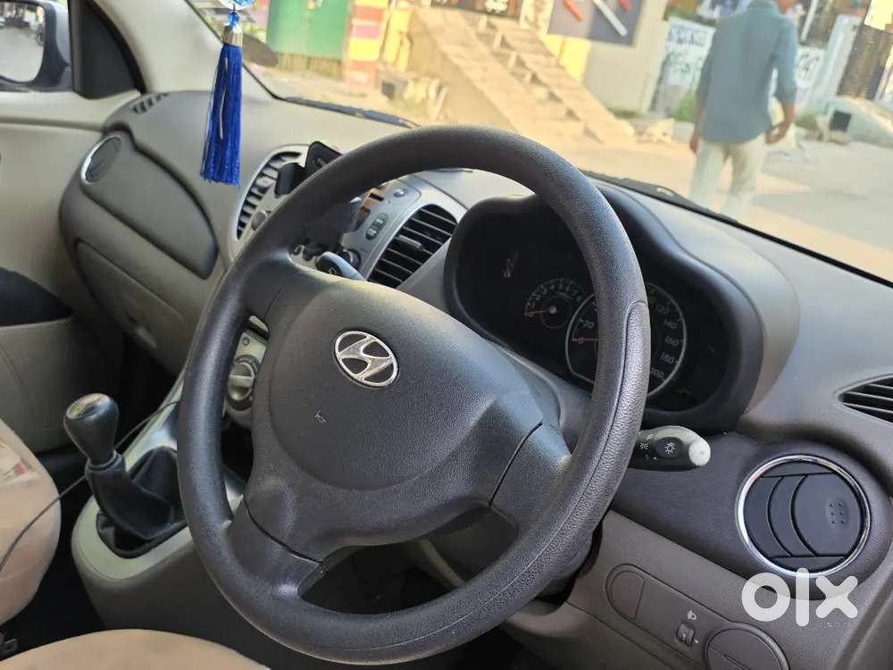 I10 Sportz 1.2 Bs1v Showroom Track