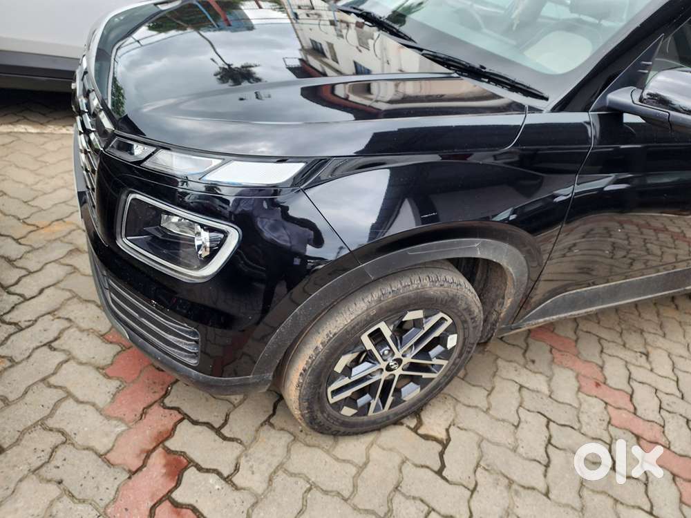 Hyundai Venue Petrol 2024