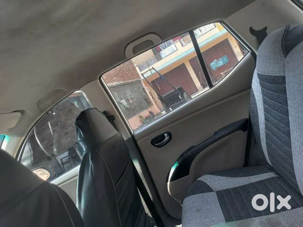 Hyundai I10 Sport 1.2 31/10/2011 8 Mahine Baki Hai Abhi