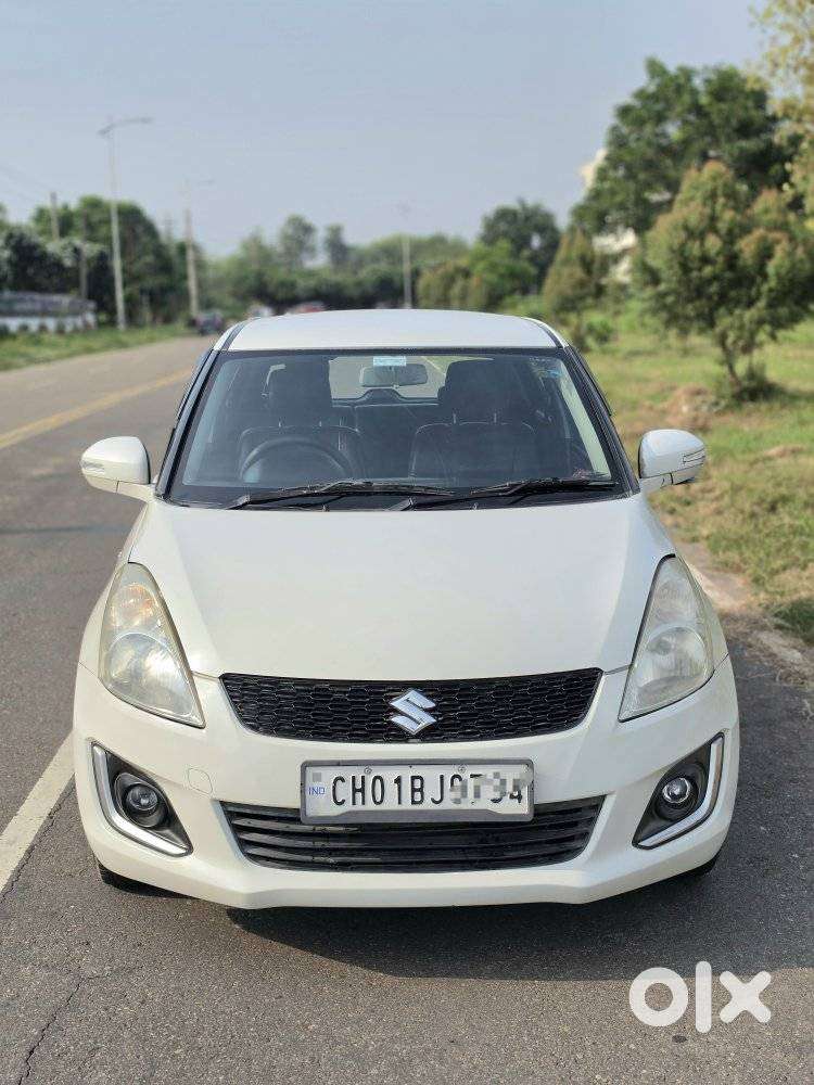 Maruti Suzuki Swift Vxi + Manual, 2016, Petrol