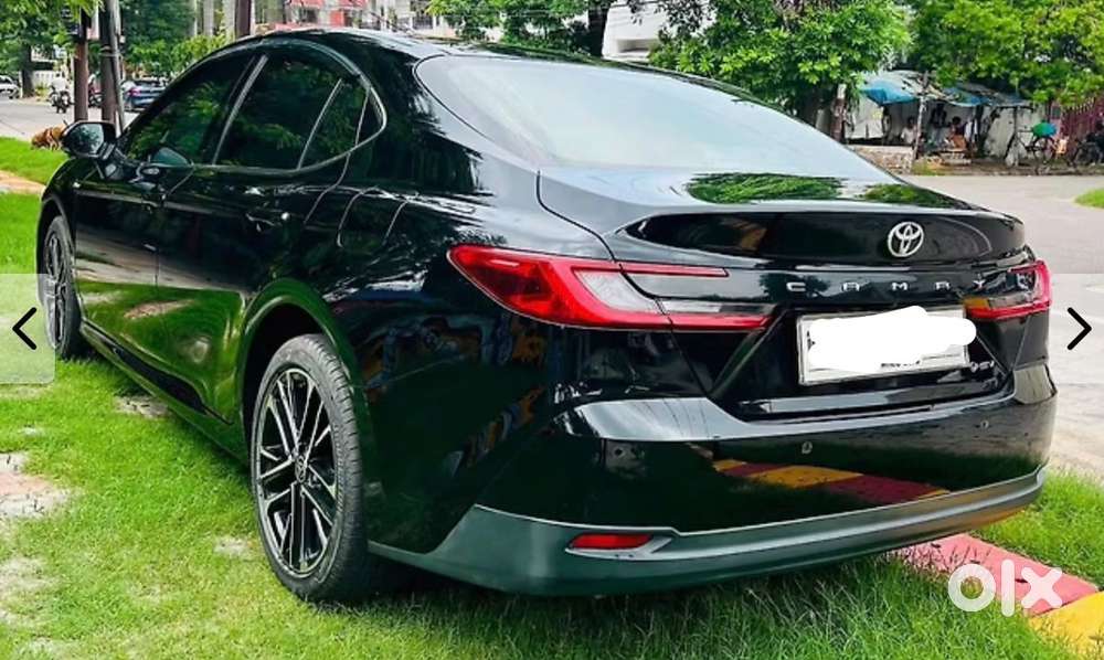 Toyota Camry Hybrid Petrol 2025