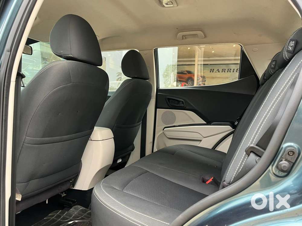 Mahindra Xuv300 W6, 2019, Petrol