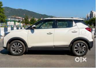Xuv 300 W8 (o) Dsl Amt ( Dr`s Car )