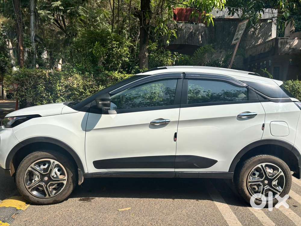 Tata Nexon Xe Petrol  Nov 2022  19,800 Km  Excellent Condition