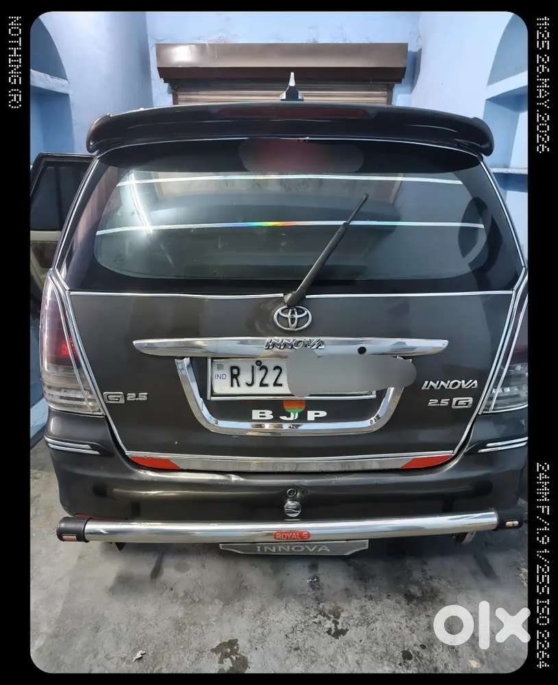 Toyota Innova 2012 Diesel Well Maintained