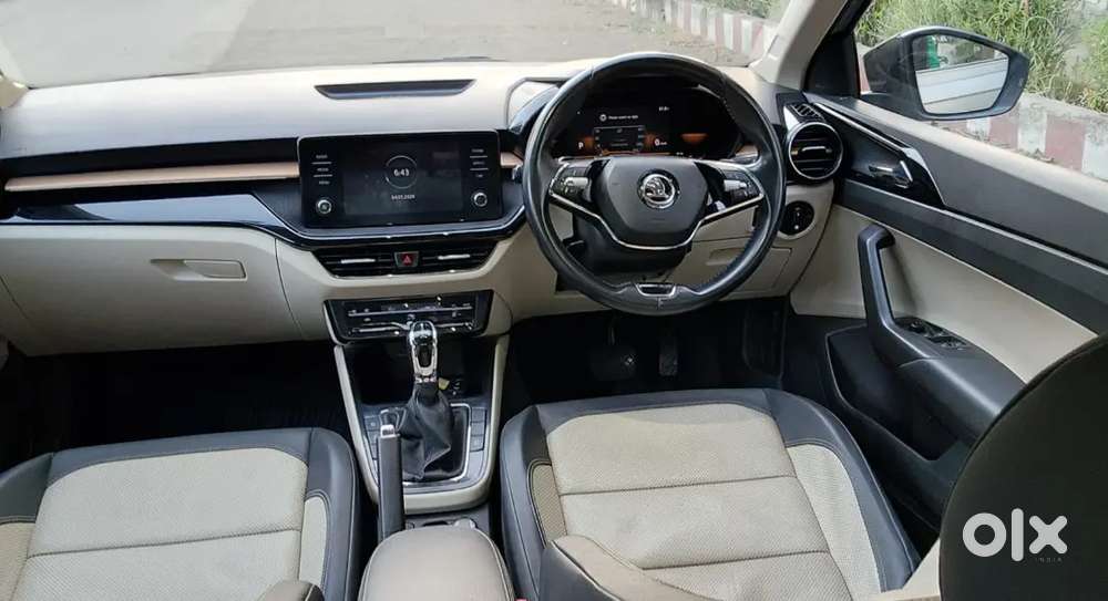 Skoda Slavia Automatic, Sunroof, Vantilated Seats, Wireless Charger