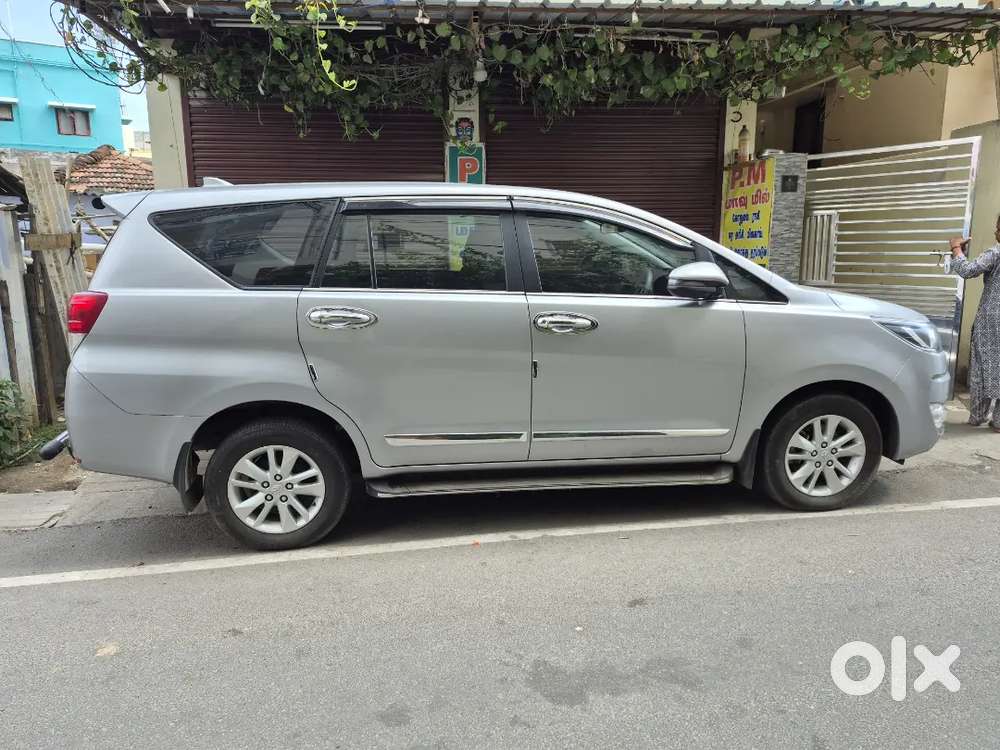 Toyota Innova Crysta 2024