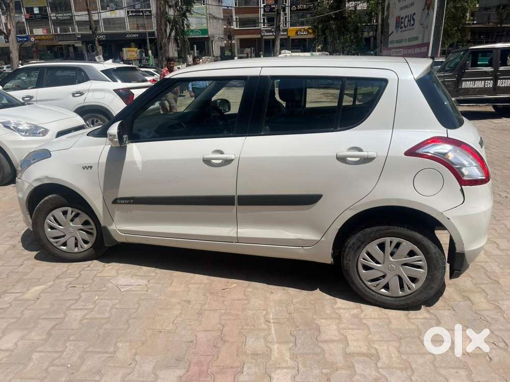 Maruti Suzuki Swift 2017 Petrol Well Maintained