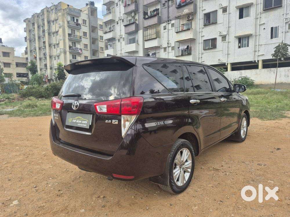 Toyota Innova Crysta 2.8 Zx At, 2016, Petrol