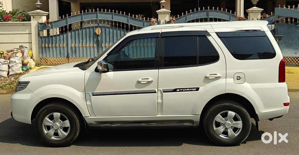 Tata Safari Storme Vx, 2015, Diesel