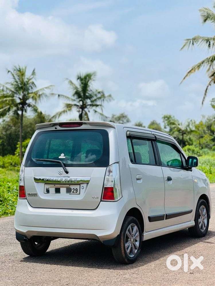 Maruti Suzuki Wagon R Stingray Vxi, 2014, Petrol
