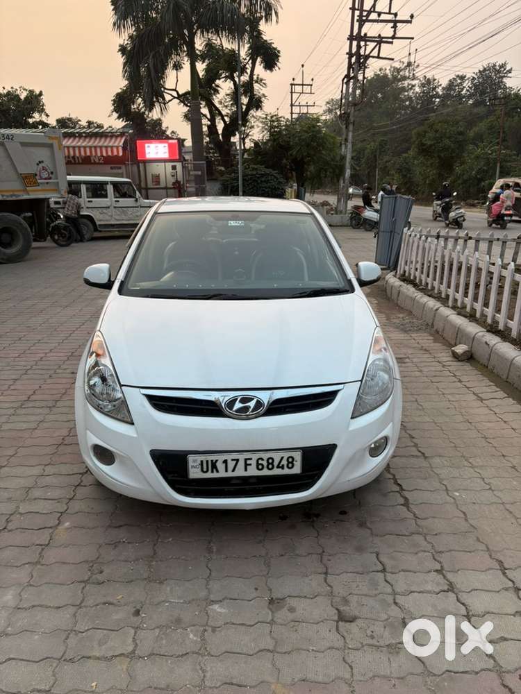 Hyundai I20 2011 Petrol Well Maintained