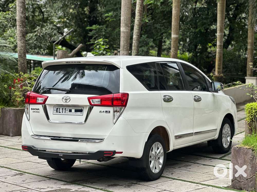 Toyota Innova Crysta 2.4 G Plus Mt 7 Str, 2019, Diesel