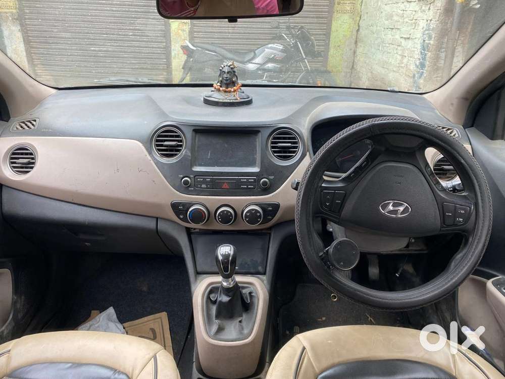 Top Model Hyundai Xcent Diesel 2018 White