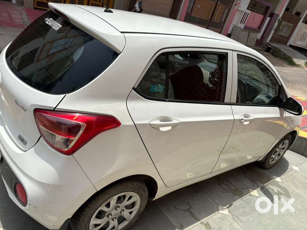 Hyundai Grand I10 2017 Sportz Optional In New Condition.