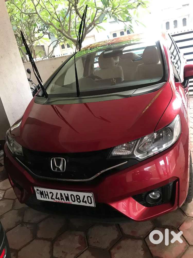 Honda Jazz 2019 Petrol , 27500 Km Driven, Well Maintained.