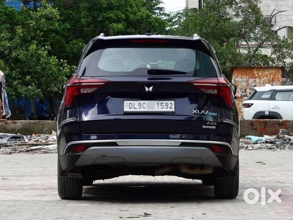 Mahindra Xuv700 Ax 5 Petrol Mt Str (e), 2022, Petrol