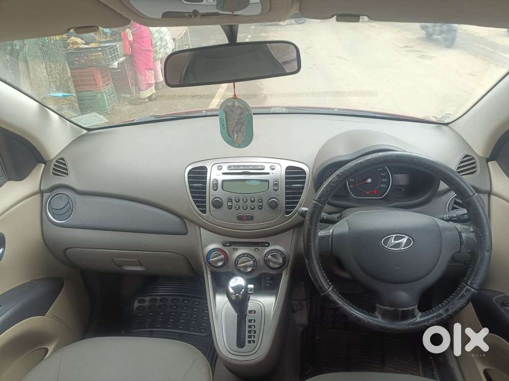 Hyundai I10 Sportz At, 2013, Petrol