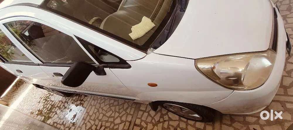 Maruti Suzuki Estilo 2014