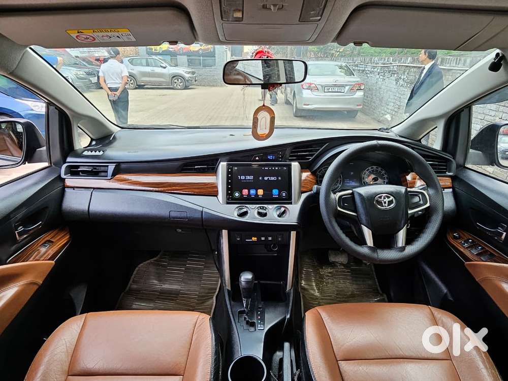 Toyota Innova Crysta 2.7 Gx Limited Edition At 7 Str, 2017, Petrol