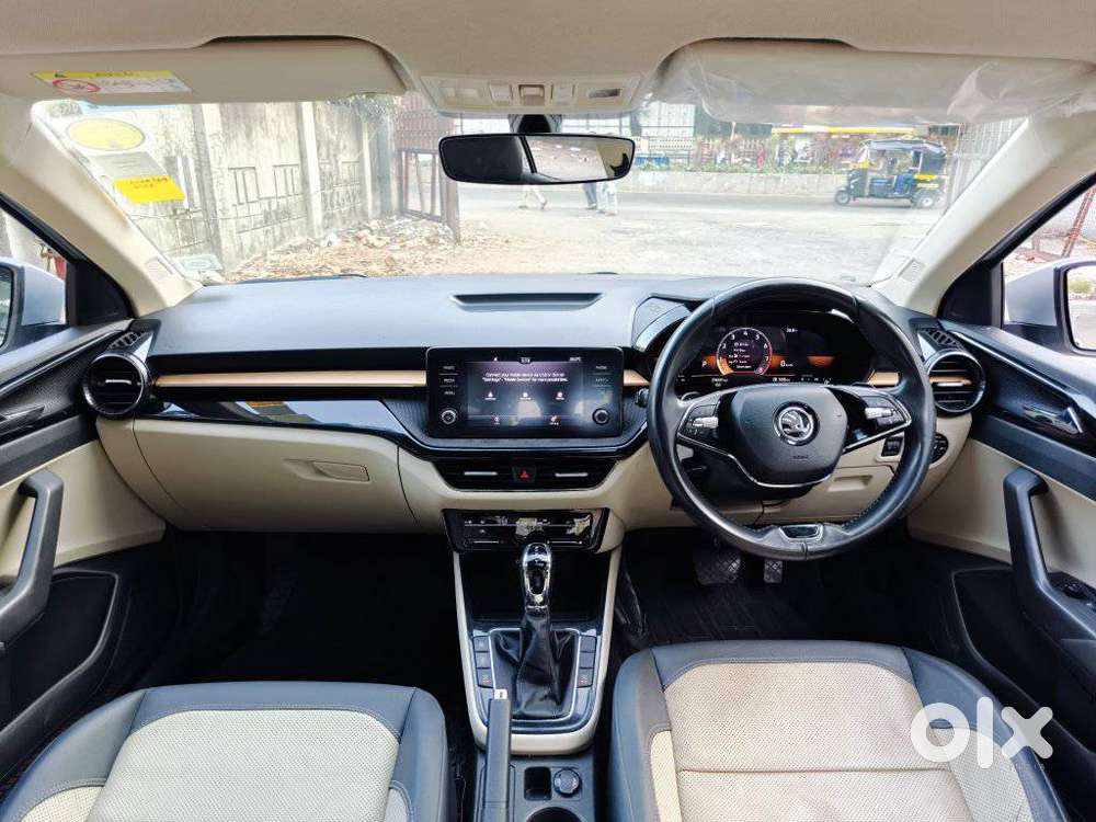 Skoda Slavia Style 1.0l Tsi At, 2023, Petrol