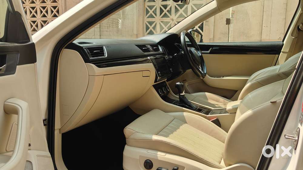 Skoda Superb L&k 1.8 Tsi At, 2017, Petrol