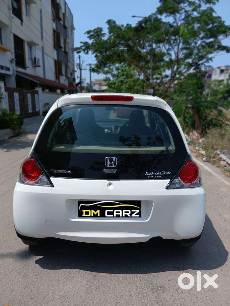 Honda Brio V Automatic, 2013, Petrol