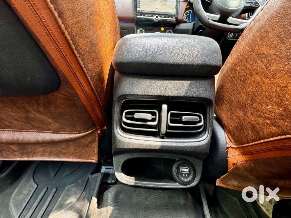 2023 Hyundai Alcazar Prestige 7s 1.5 Turbo Petrol Mt