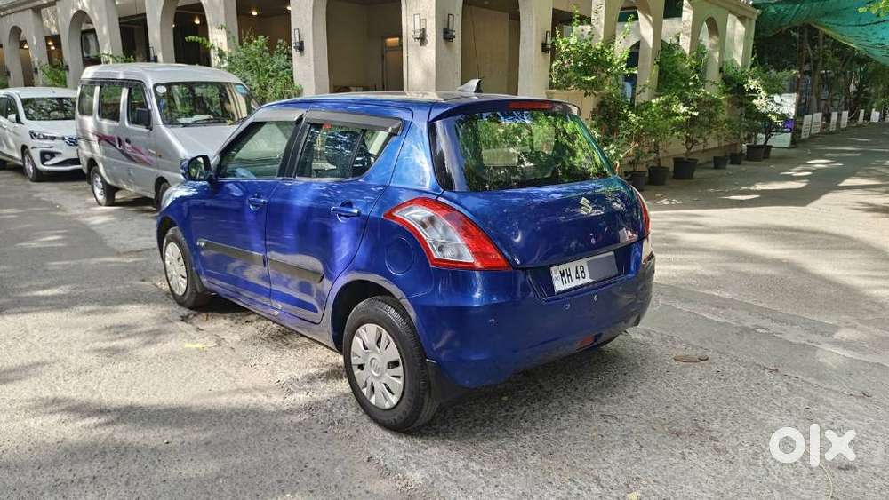 Maruti Suzuki Swift Vxi Abs Bsiv, 2014, Petrol