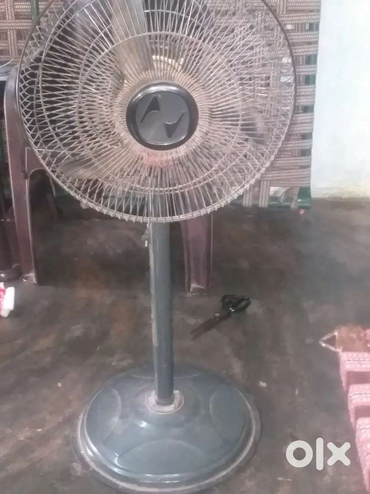 Table fan no damage good quality