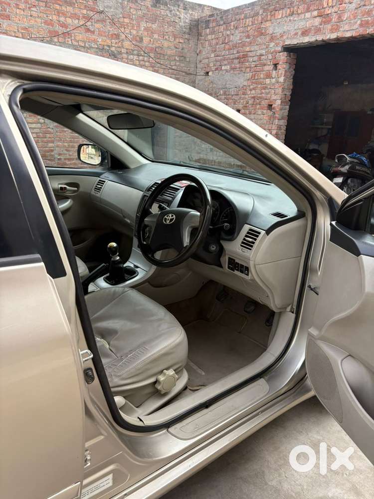 Toyota Corolla Altis 2013 Year