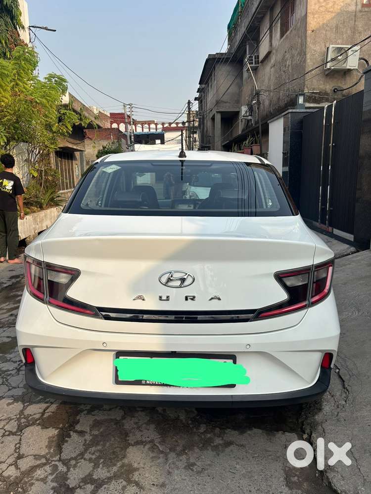 Hyundai Aura 2022 Cng