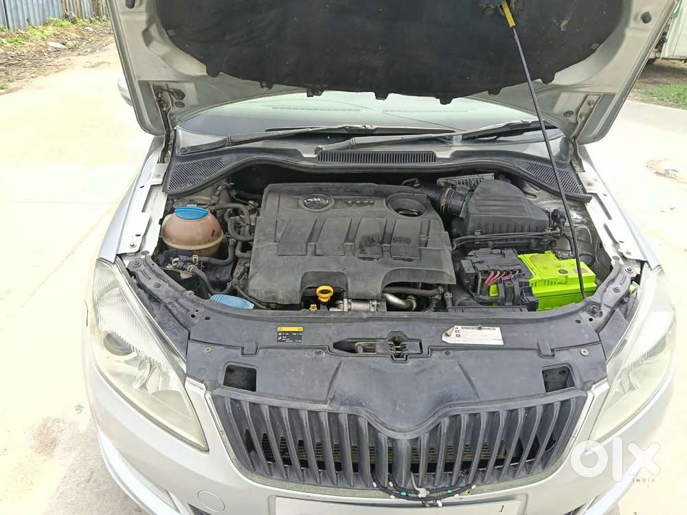 Skoda Rapid [ ] 1.5 Style Plus Tdi At, 2016, Diesel