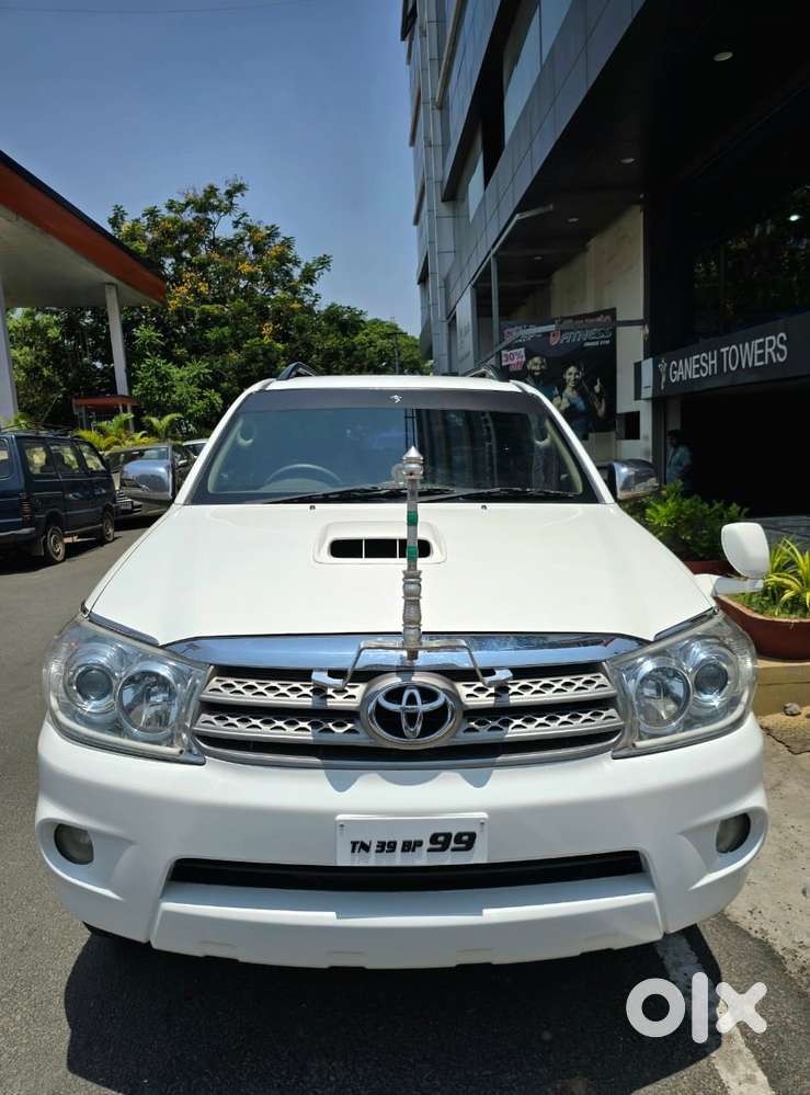 Toyota Fortuner, 2011, Diesel