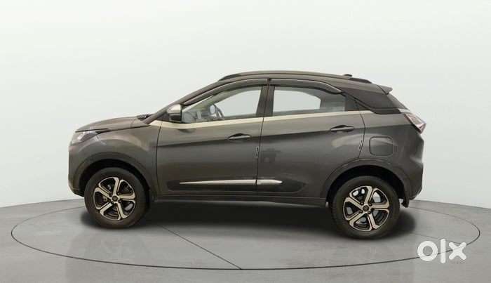 Tata Nexon 1.2 Revotron Xm (s), 2022, Petrol