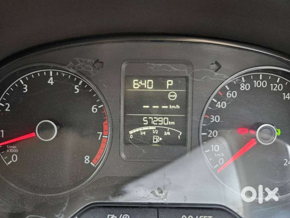 Volkswagen Vento 1.2 Highline Plus At 16 Alloy, 2018, Petrol