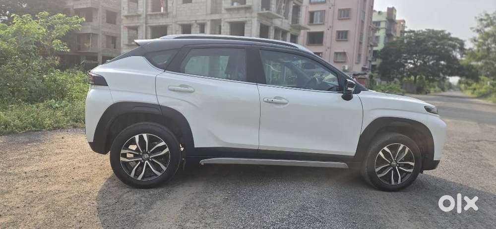 Toyota Urban Cruiser Taisor V 1.0 Petrol Mt, 2025, Petrol