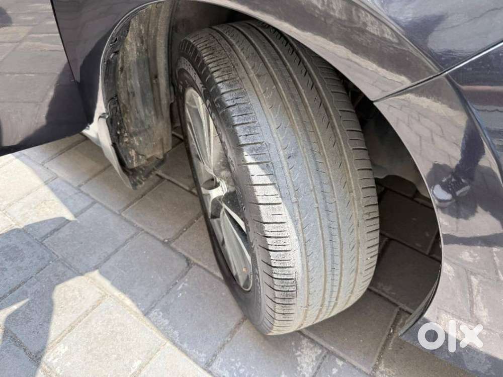 Toyota Corolla Altis 2013-2017 Vl At, 2017, Petrol