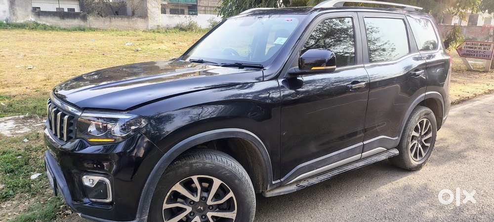 Mahindra Scorpio N 2023 Petrol Well Maintained