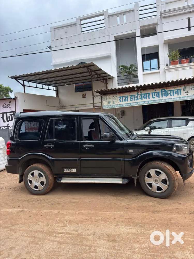 Mahindra Scorpio 2.2 S5 2022 Diesel Black Scorpio