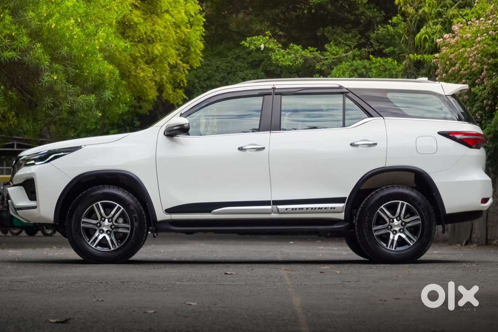 Toyota Fortuner 4x2 At 2.7 Petrol, 2025, Petrol